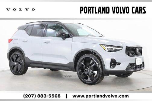 Vapour Grey Metallic 2026 Volvo XC40 Black Edition Ultra, B5 AWD Gas (mild hybrid)