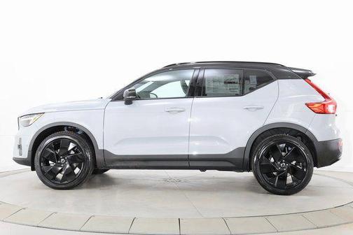 Vapour Grey Metallic 2026 Volvo XC40 Black Edition Ultra, B5 AWD Gas (mild hybrid)
