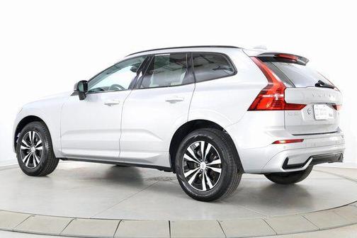 2025 Volvo XC60 B5 Core