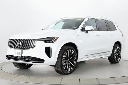 2025 Volvo XC90 Plug-In Hybrid T8 Ultra 7-Seater