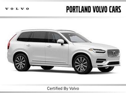 Crystal White 2023 Volvo XC90 Recharge Plug-In Hybrid T8 Core Bright Theme