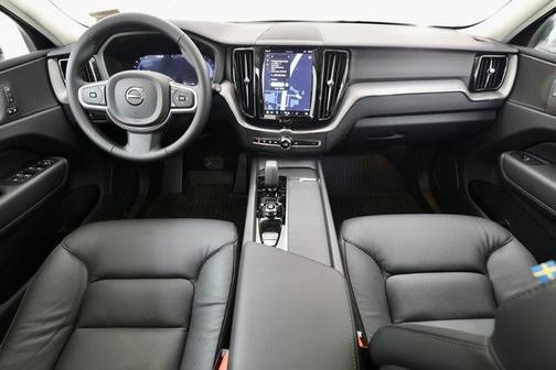 2025 Volvo XC60 B5 Core