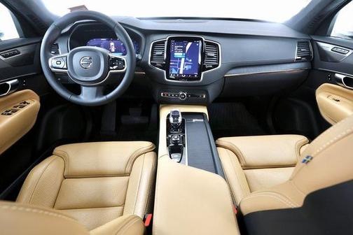 2023 Volvo XC90 B6 Ultimate 7-Seater