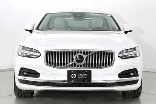 2023 Volvo S90 B6 Plus