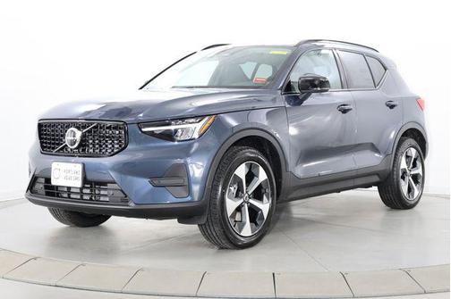 Denim Blue 2026 Volvo XC40 Core, B5 AWD Gas (mild hybrid), Dark