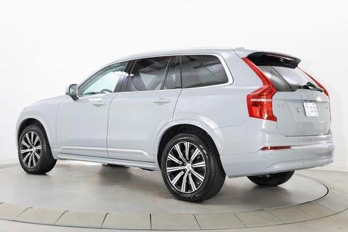 2025 Volvo XC90 B5 Core