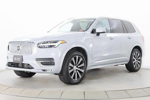 2025 Volvo XC90 B5 Core