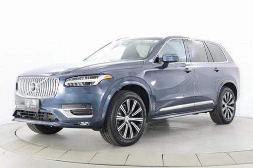 2025 Volvo XC90 B5 Core