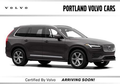 Platinum Grey Metallic 2023 Volvo XC90 B5 Core