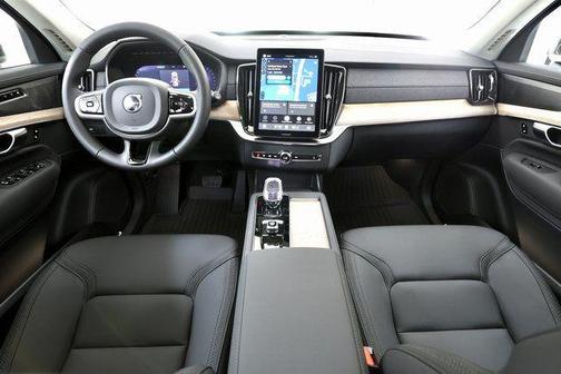 2026 Volvo XC90 Plus, B6 AWD Gas (mild hybrid), Gasoline, Bright, 7 Seats