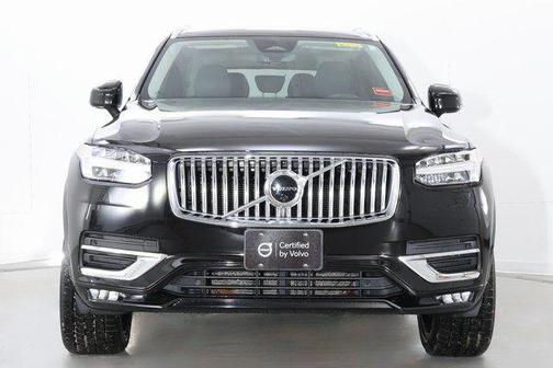 Onyx Black Metallic 2023 Volvo XC90 B6 Plus 7-Seater