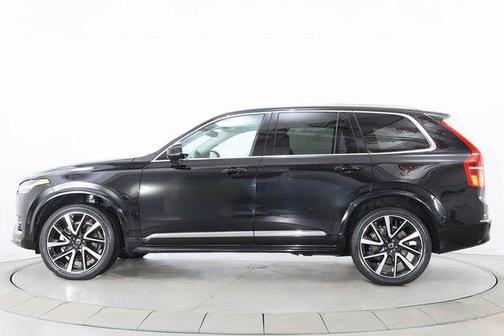 Onyx Black Metallic 2023 Volvo XC90 B6 Plus 7-Seater
