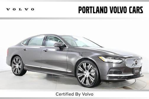 2022 Volvo S90 Recharge Plug-In Hybrid T8 R-Design