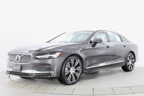 2022 Volvo S90 Recharge Plug-In Hybrid T8 R-Design