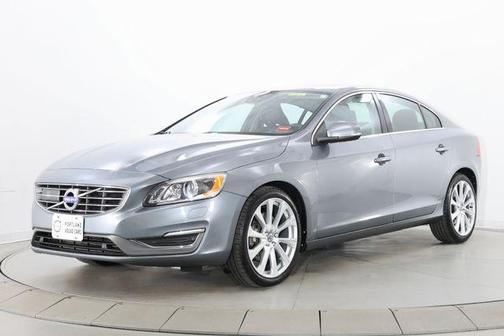 2018 Volvo S60 Inscription T5 Platinum