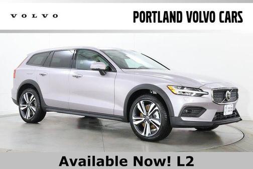 Aurora Silver 2026 Volvo V60 Cross Country Plus, B5 AWD Gas (mild hybrid)