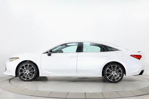 Wind Chill Pearl 2020 Toyota Avalon Touring