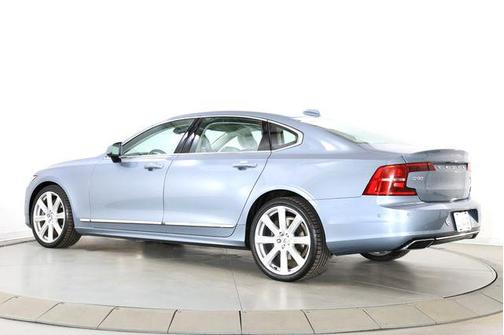 Mussel Blue Metallic 2019 Volvo S90 T6 Inscription