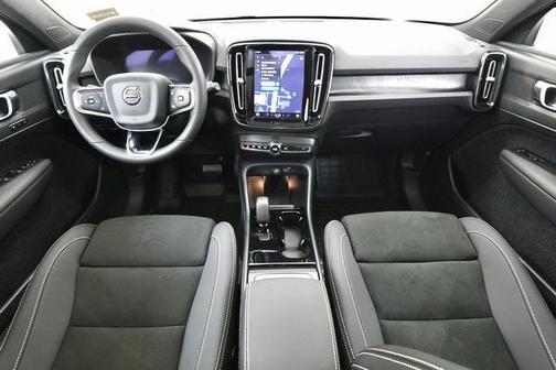 2024 Volvo XC40 Recharge Pure Electric Twin Plus