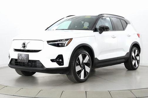 2024 Volvo XC40 Recharge Pure Electric Twin Plus