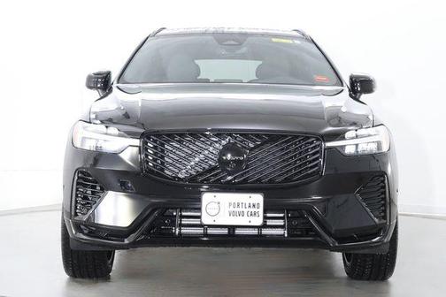 Onyx Black Metallic 2026 Volvo XC60 Plug-In Hybrid Black Edition Ultra, T8 AWD Electric/Gasoline, Dark