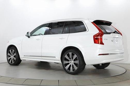 2024 Volvo XC90 Recharge Plug-In Hybrid T8 Ultimate Bright Theme 7-Seater