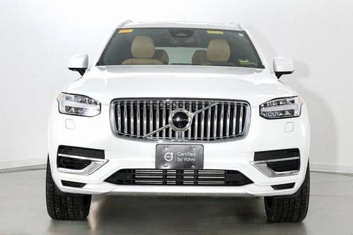 2024 Volvo XC90 Recharge Plug-In Hybrid T8 Ultimate Bright Theme 7-Seater