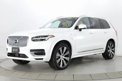 2024 Volvo XC90 Recharge Plug-In Hybrid T8 Ultimate Bright Theme 7-Seater