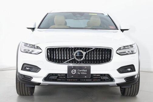 2024 Volvo V90 Cross Country B6 Ultimate