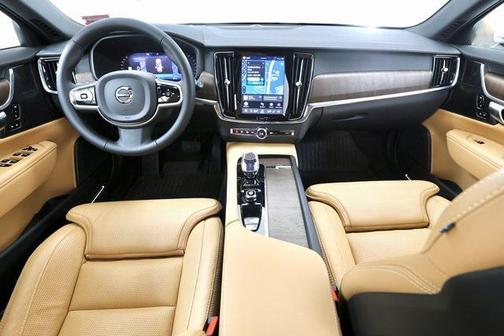 2024 Volvo V90 Cross Country B6 Ultimate