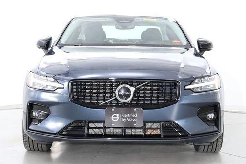 Denim Blue Metallic 2025 Volvo S60 B5 Plus