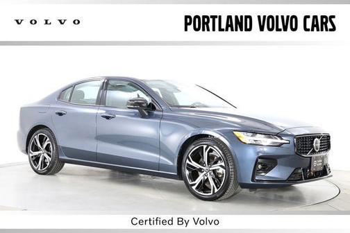 Denim Blue Metallic 2025 Volvo S60 B5 Plus