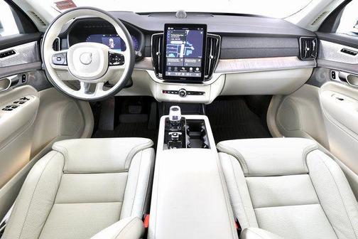 Crystal White Pearl 2026 Volvo XC90 Ultra Dark Theme, B6 AWD Gas (mild hybrid), Gasoline, 6 Seats