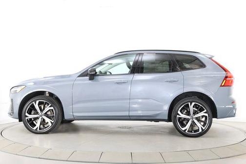 Thunder Grey Metallic 2023 Volvo XC60 B5 Ultimate Dark Theme