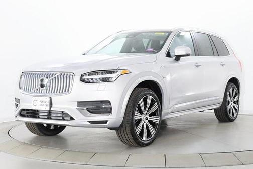2025 Volvo XC90 Plug-In Hybrid Core
