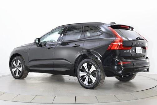 2025 Volvo XC60 Plug-In Hybrid T8 Plus