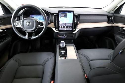 Denim Blue 2025 Volvo XC90 B5 Plus 7-Seater