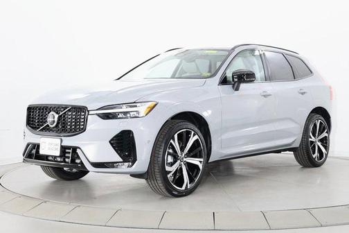 2025 Volvo XC60 B5 Ultra