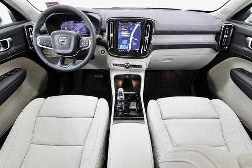 2025 Volvo XC40 Plus Dark Theme