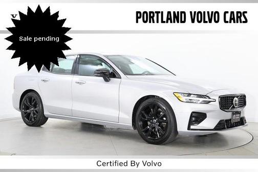 2024 Volvo S60 B5 Plus Dark Theme