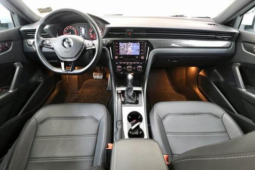 2021 Volkswagen Passat 2.0T R-Line