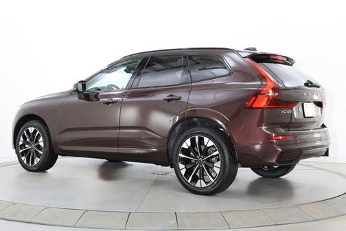 Mulberry Metallic 2026 Volvo XC60 B5 Plus