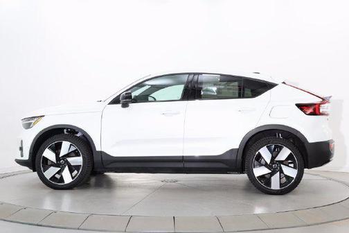 Crystal White Metallic 2023 Volvo C40 Recharge Pure Electric Twin Ultimate