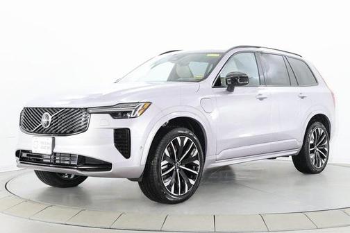 2026 Volvo XC90 Plug-In Hybrid T8 Ultra Dark Theme 7-Seater