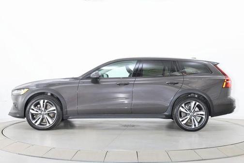 Platinum Grey 2025 Volvo V60 Cross Country Plus, B5 AWD Gas (mild hybrid)