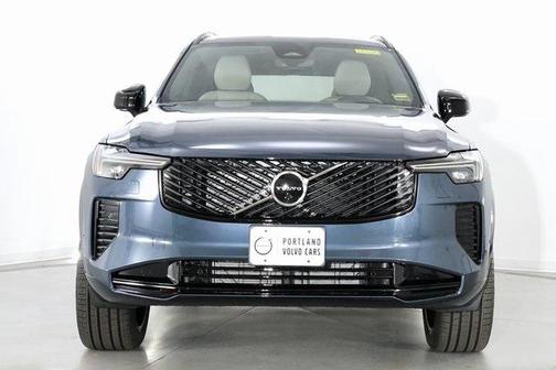 2026 Volvo XC90 B6 Ultra Dark Theme 6-Seater