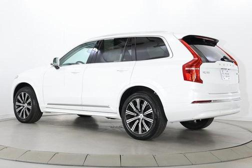 2024 Volvo XC90 B5 Core Bright Theme