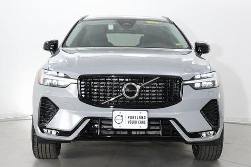 2025 Volvo XC60 B5 Core