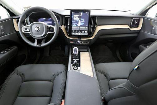 Aurora Silver 2026 Volvo XC60 B5 Plus