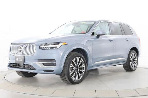 Thunder Grey Metallic 2023 Volvo XC90 Recharge Plug-In Hybrid T8 Core Bright Theme